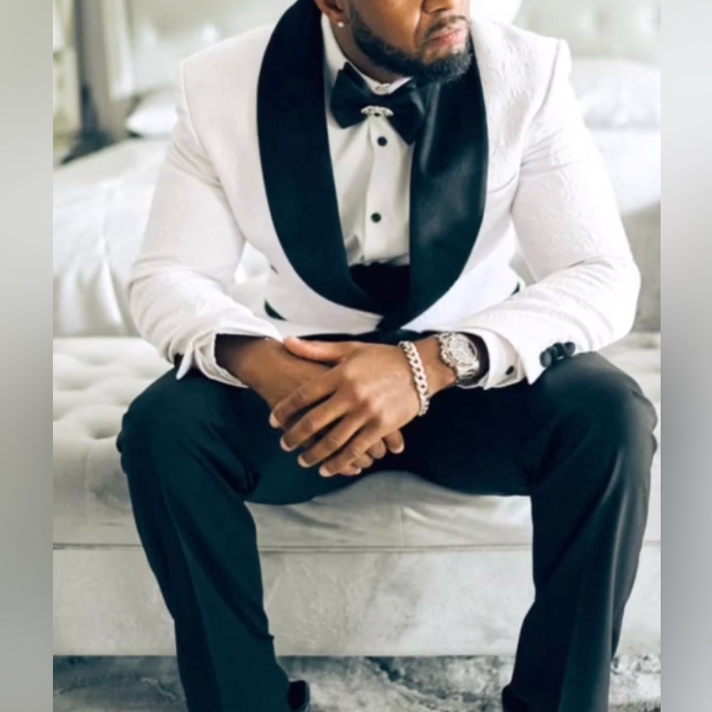 Elegant White and Black Men's Blazer